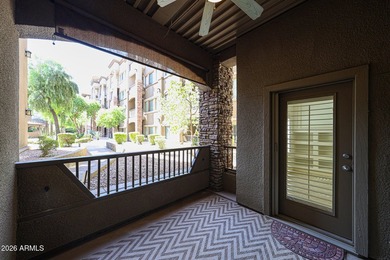 Beautiful 2 bed + den condo in the heart of Toscana, offering a - photo 25