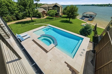 Welcome to this stunning gated 3-bedroom, 3-bathroom lake home - photo 29