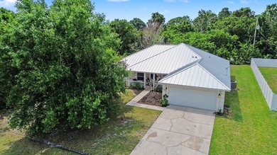 Move-in ready CBS home on a quiet street! Great location in the - photo 30