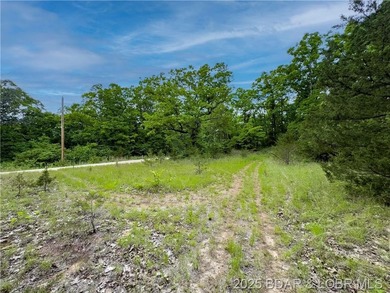 Great Building Lot on 2.4 Acres. The lot is just a 1/2 mile from - photo 6