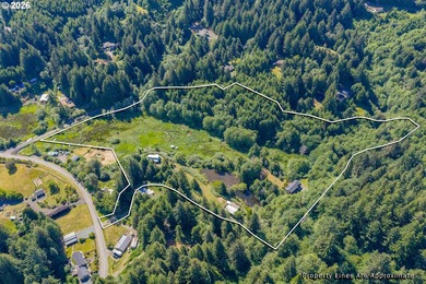 Welcome to your private country retreat at 61844 Old Wagon Rd - - photo 6