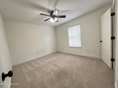 Well-maintained 3-bedroom, 2-bath home located on beautiful Jeff - photo 12