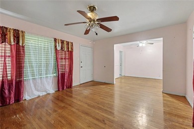 Welcome Home to this charming Two bedroom, One Bathroom Home- - photo 2