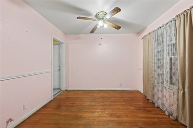 Welcome Home to this charming Two bedroom, One Bathroom Home- - photo 5