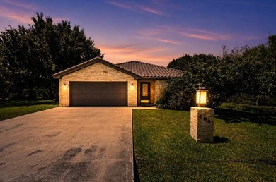 Positioned on a .27-acre homesite in the heart of Horseshoe Bay - photo 1