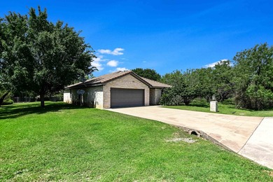 Positioned on a .27-acre homesite in the heart of Horseshoe Bay - photo 2
