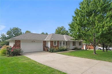 Silver Lake Home Sale Pending in Raymore Missouri