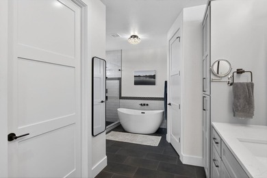 Wake up to breathtaking sunrise views and sweeping Hill Country - photo 19