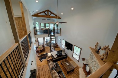Discover luxury and relaxed Hill Country living at 1224 Sun Ray - photo 4