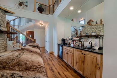 Discover luxury and relaxed Hill Country living at 1224 Sun Ray - photo 6