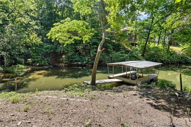 This stunning reverse 2-story lakefront home on MM 3 in Eldon - photo 38