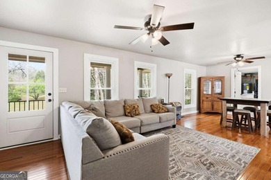 Welcome to this beautifully renovated four-bedroom - photo 3