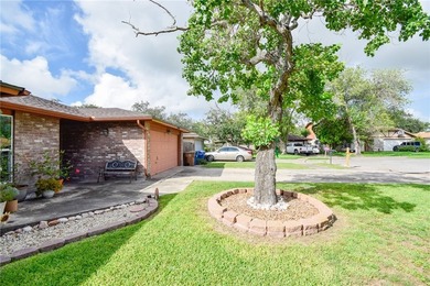 PRICE IMPROVEMENT!! Welcome home to this beautiful 3-bedroom - photo 3