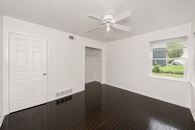 Welcome to 4028 Shawnee Trail-a home that gives you the space - photo 17