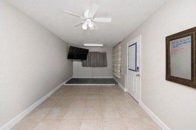 Welcome to 4028 Shawnee Trail-a home that gives you the space - photo 27