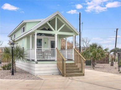 Experience cozy luxury at an affordable price in this - photo 1