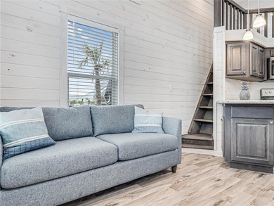 Experience cozy luxury at an affordable price in this - photo 6
