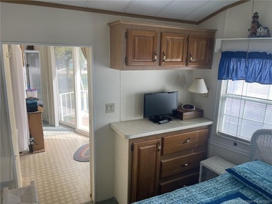 Welcome to Paradise !! This 2-bedroom, 1.5-bath, Beach themed - photo 14