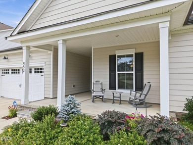 Welcome to 453 Heritage Regency Drive in the sought-after - photo 4