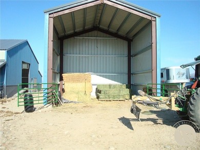 This custom-built Montana home features 2376+/- SQ/Ft of living - photo 15