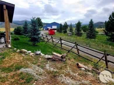 This custom-built Montana home features 2376+/- SQ/Ft of living - photo 19