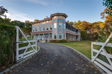 Great Peconic Bay Home For Sale in Cutchogue New York