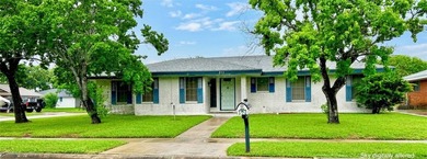 BRING ALL OFFERS! Being sold as is! Come make it yours! Tucked - photo 1