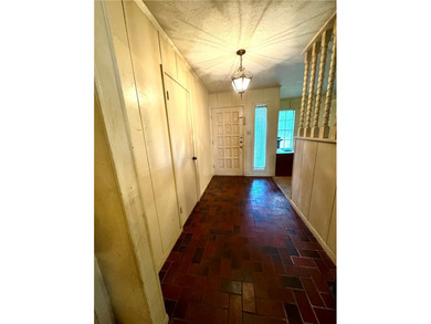 BRING ALL OFFERS! Being sold as is! Come make it yours! Tucked - photo 2