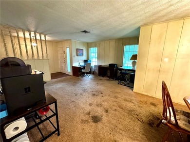 BRING ALL OFFERS! Being sold as is! Come make it yours! Tucked - photo 4