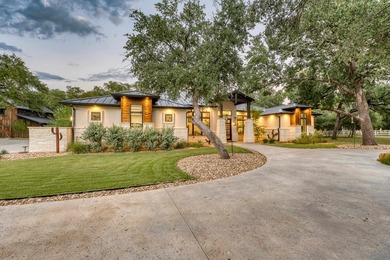 Estate living in the prestigious gated Horseshoe Bay equestrian - photo 1