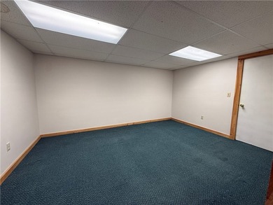 Welcome to this charming 3-bedroom, 1-bath ranch, perfectly - photo 12