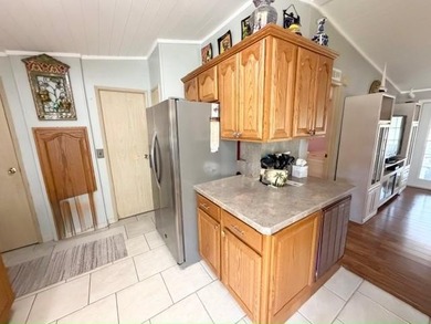 Golf Course Living w/ Comfort & Style! Well-maintained - photo 12