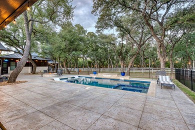 Estate living in the prestigious gated Horseshoe Bay equestrian - photo 3