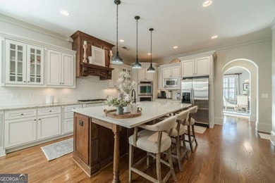 Welcome home to this beautifully designed residence offering - photo 14
