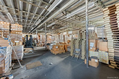 Great Industrial/Business/Commercial Building. One story - photo 16