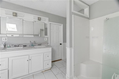Welcome home to this charming Colonial in the heart of - photo 16