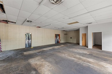 Great Industrial/Business/Commercial Building. One story - photo 17