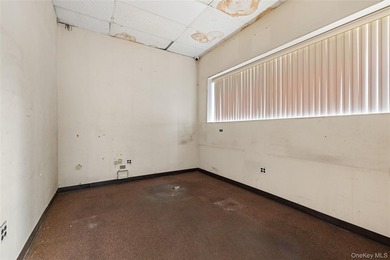 Great Industrial/Business/Commercial Building. One story - photo 18