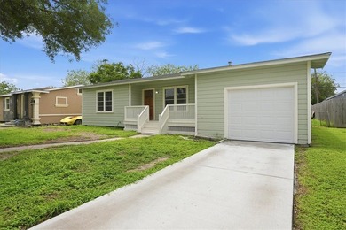 Welcome to 1049 Defforest Drive, a beautifully updated home - photo 3