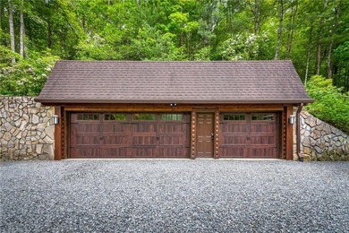 WOW! A rare offering unlike anything else on the market, this - photo 3