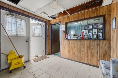 Great Industrial/Business/Commercial Building. One story - photo 23