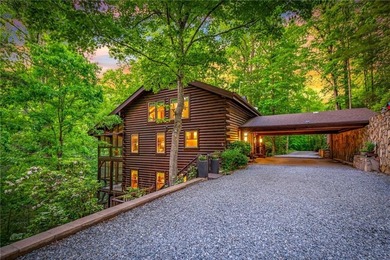WOW! A rare offering unlike anything else on the market, this - photo 6