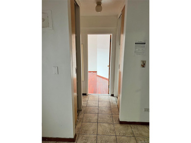 renovated 1 bedroom apartment in heart of Elmhurst ,just 2 - photo 2