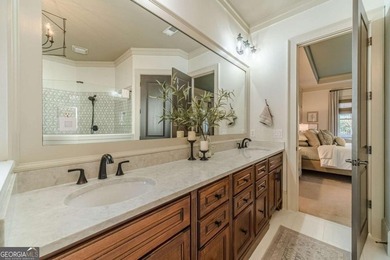 Welcome home to this beautifully designed residence offering - photo 33