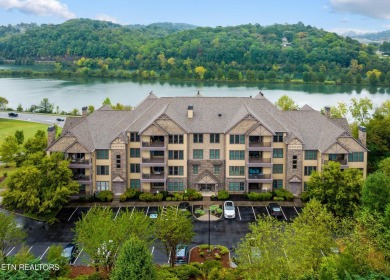 Lake Home For Sale in Oak Ridge, Tennessee