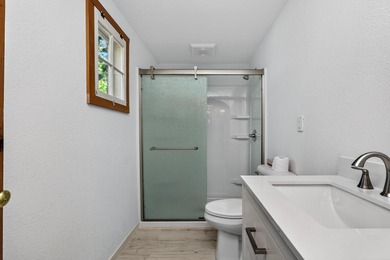Enjoy carefree Northwoods living in this cozy 2-bedroom, 1-bath - photo 12