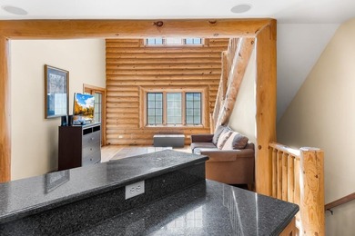Unit 10 - Expansive Living with Golf Course Views With 2,410 sq - photo 12