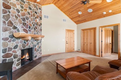 Unit 10 - Expansive Living with Golf Course Views With 2,410 sq - photo 19