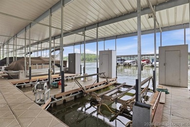 Welcome to your perfect lakeside escape! This beautifully - photo 27