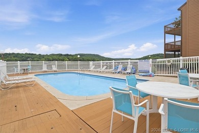 Welcome to your perfect lakeside escape! This beautifully - photo 32
